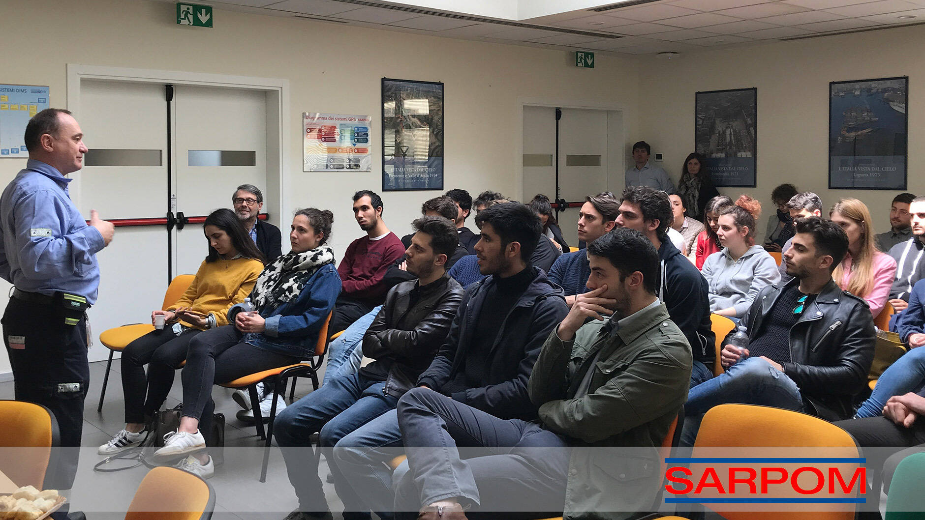 La SARPOM incontra gli studenti delluniversit di Genova